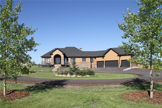 81 Ravencrest Drive, House detached with 5 bedrooms, 3 bathrooms and 10 parking in Foothills County AB | Image 1