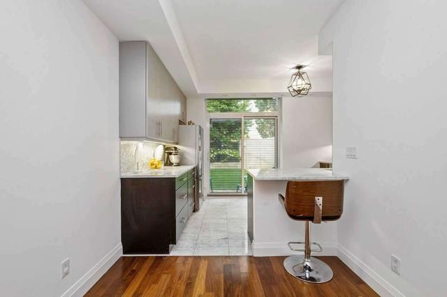 75b Redpath Ave, Townhouse with 3 bedrooms, 4 bathrooms and 1 parking in Toronto ON | Image 33