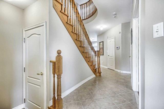 49 River Heights Dr, House detached with 4 bedrooms, 5 bathrooms and 4 parking in Brampton ON | Image 11
