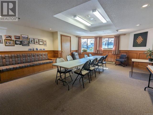 309 - 1560 Hillside Ave, Condo with 2 bedrooms, 2 bathrooms and 1 parking in Victoria BC | Image 19