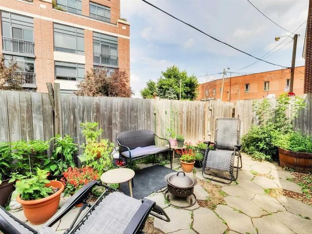 594 Indian Grve, House attached with 3 bedrooms, 2 bathrooms and 0 parking in Toronto ON | Image 32