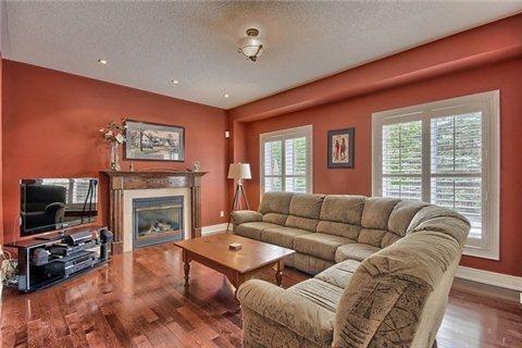 41 Cliff Tr, House detached with 4 bedrooms, 3 bathrooms and 6 parking in Aurora ON | Image 11