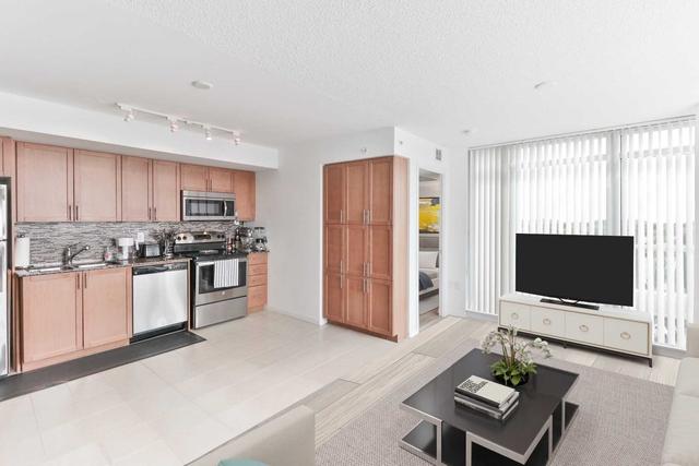 445 - 830 Lawrence Ave W, Condo with 2 bedrooms, 2 bathrooms and 1 parking in Toronto ON | Image 1