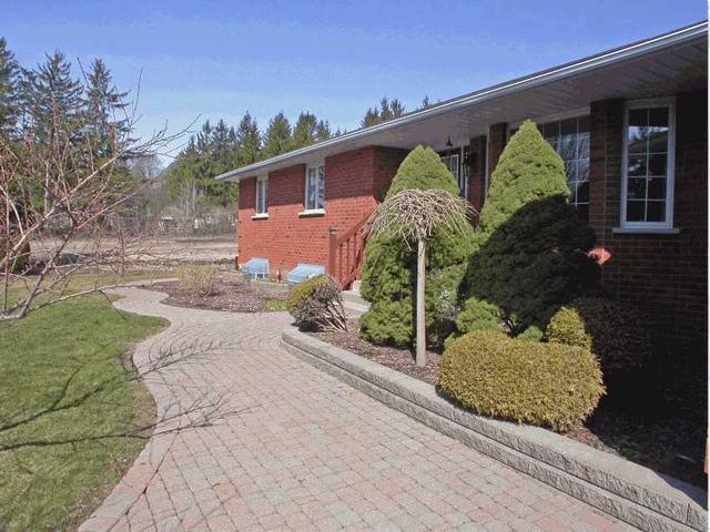 8804 Slater St, House detached with 3 bedrooms, 5 bathrooms and 12 parking in Hamilton TP ON | Image 23