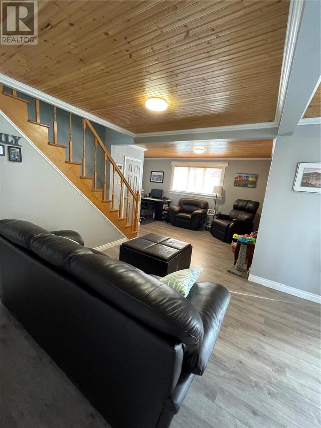 242 Main Street, House detached with 4 bedrooms, 2 bathrooms and null parking in Winterton NL | Image 10