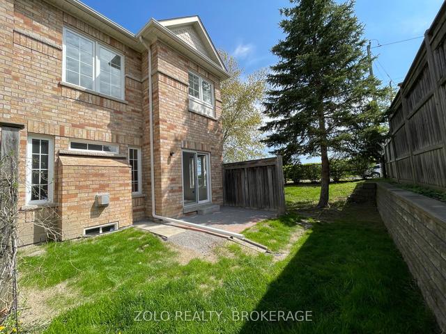 marsh - 1090 Brook Gdns, Townhouse with 3 bedrooms, 3 bathrooms and 3 parking in Newmarket ON | Image 31