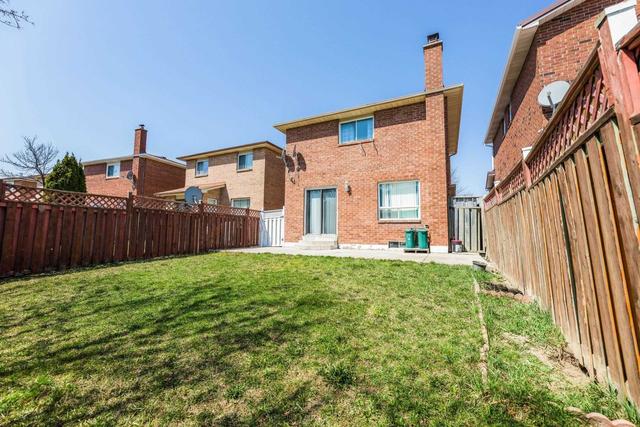 213 Wexford Rd, House detached with 3 bedrooms, 4 bathrooms and 6 parking in Brampton ON | Image 30
