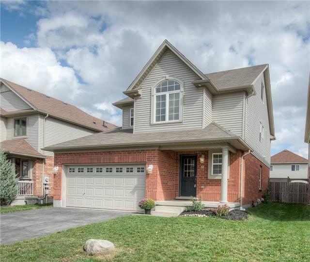 18 Woodbine Ave, House detached with 4 bedrooms, 4 bathrooms and 2 parking in Kitchener ON | Image 1