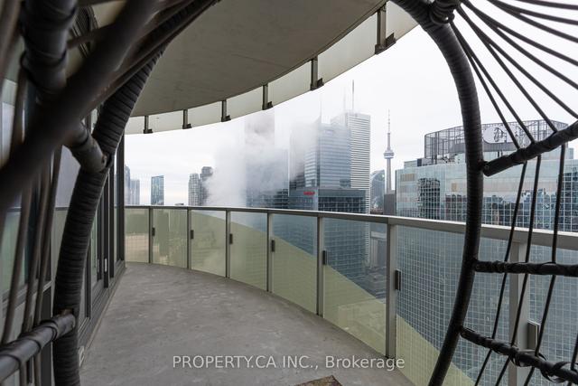 3809 - 197 Yonge St, Condo with 2 bedrooms, 2 bathrooms and 0 parking in Toronto ON | Image 18