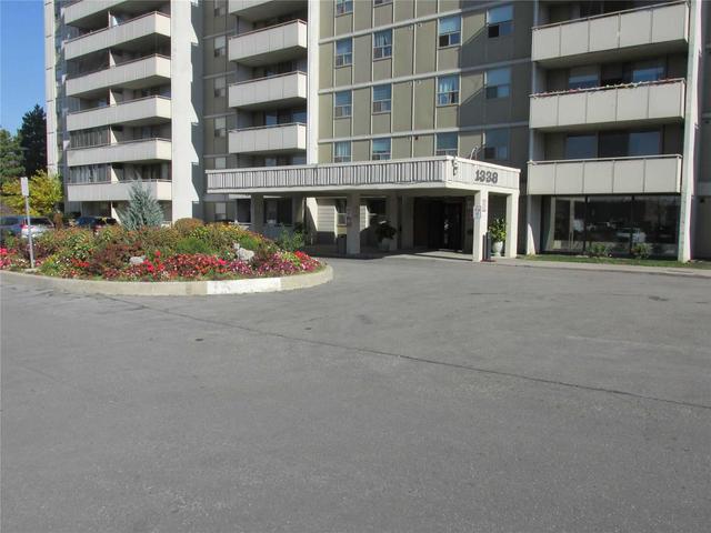 812 - 1338 York Mills Rd, Condo with 3 bedrooms, 2 bathrooms and 1 parking in Toronto ON | Card Image