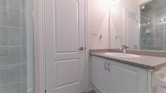 44 Lobelia St, Condo with 2 bedrooms, 3 bathrooms and 4 parking in Brampton ON | Image 11