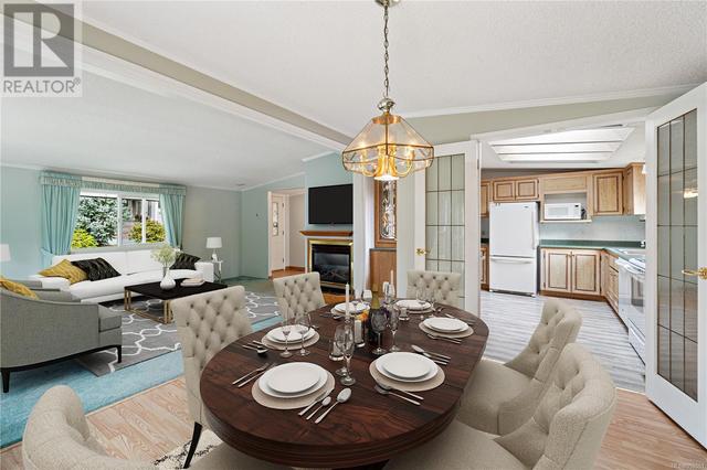 Elegant dining and living area - Virtually staged | Image 5