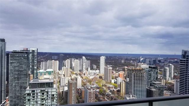 5008 - 1080 Bay St, Condo with 2 bedrooms, 2 bathrooms and 1 parking in Toronto ON | Image 8