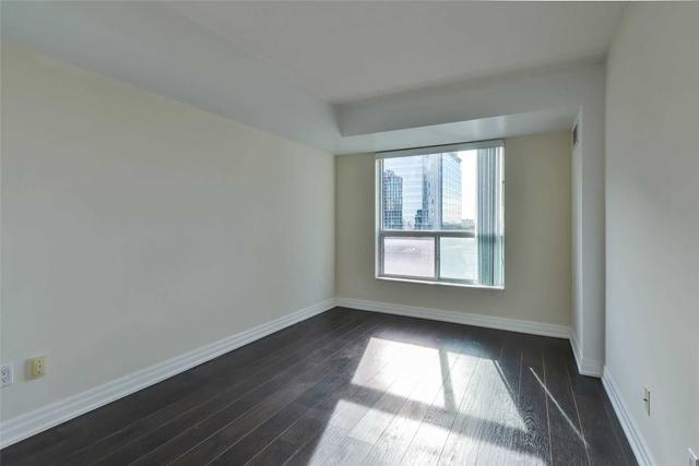 1617 - 188 Doris Ave, Condo with 1 bedrooms, 1 bathrooms and 1 parking in Toronto ON | Image 2