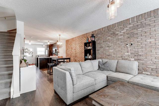 80 Auburn Bay Link Se, Home with 2 bedrooms, 1 bathrooms and 1 parking in Calgary AB | Image 2