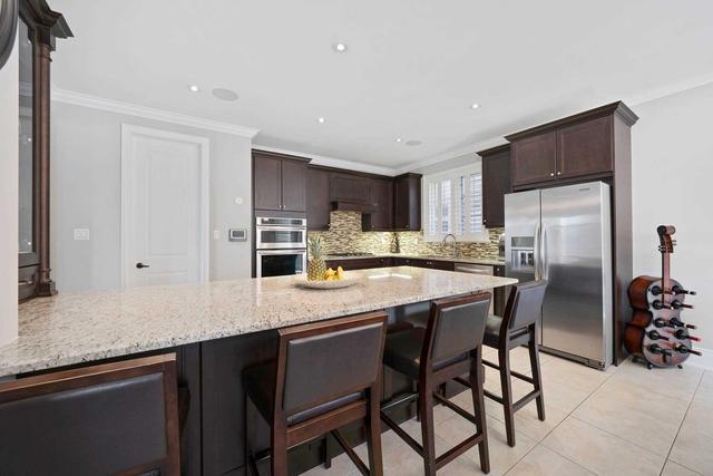 101 Vitlor Dr, House detached with 4 bedrooms, 5 bathrooms and 6 parking in Richmond Hill ON | Image 6