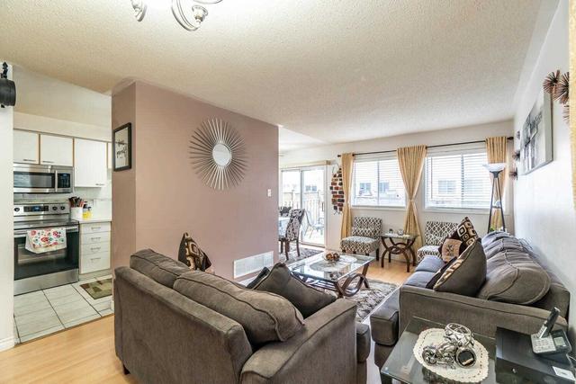 112 Goldenlight Circ, Townhouse with 3 bedrooms, 3 bathrooms and 2 parking in Brampton ON | Image 19