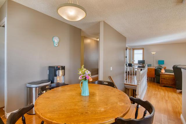 11240 Braeside Drive Sw, House detached with 3 bedrooms, 2 bathrooms and 3 parking in Calgary AB | Image 12