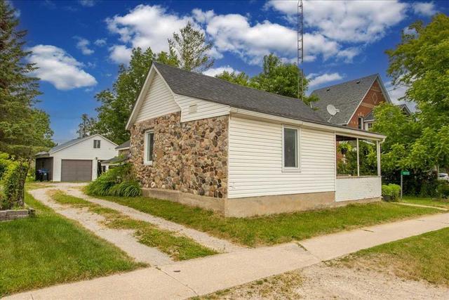 5312 County Rd 9, House detached with 2 bedrooms, 1 bathrooms and 7 parking in Clearview ON | Image 36
