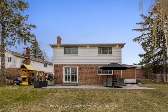 48 Regan Cres, House detached with 4 bedrooms, 3 bathrooms and 6 parking in Halton Hills ON | Image 33