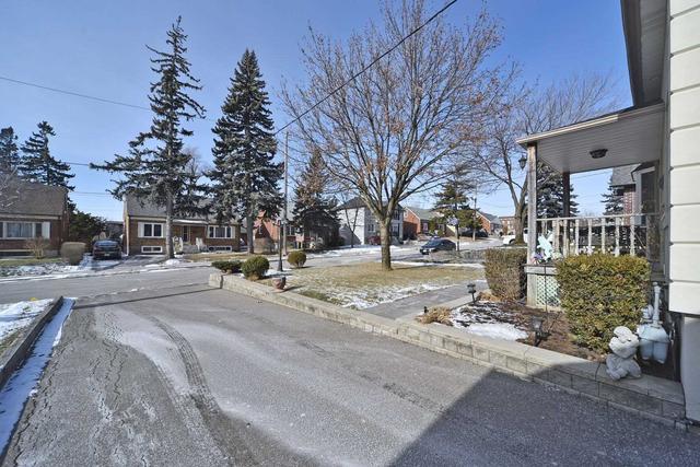 toronto - 7 Adele Ave, House detached with 3 bedrooms, 2 bathrooms and 7 parking in Toronto ON | Image 30