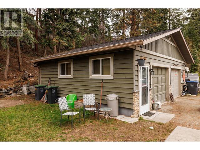 3290 Mcrobbie Road, House detached with 3 bedrooms, 3 bathrooms and 6 parking in West Kelowna BC | Image 21