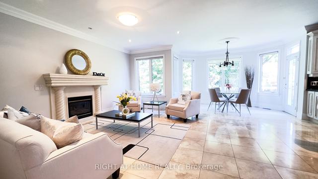 162 Elmwood Ave, House detached with 4 bedrooms, 6 bathrooms and 6 parking in Toronto ON | Image 2