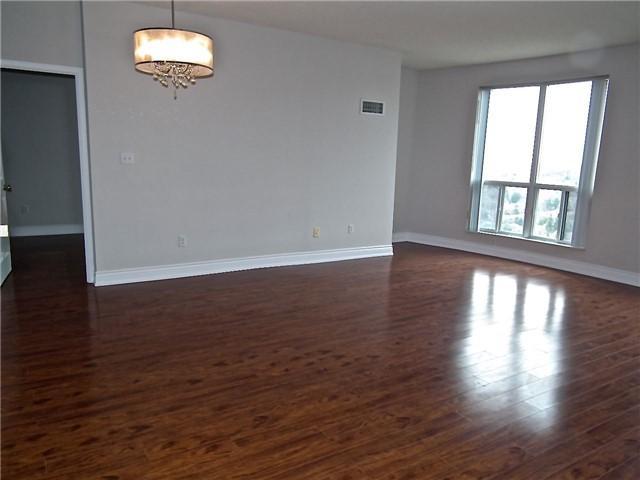 lph5 - 23 Lorraine Dr, Condo with 2 bedrooms, 2 bathrooms and 1 parking in Toronto ON | Image 5