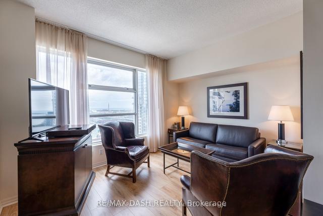 2904 - 1 King St W, Condo with 1 bedrooms, 1 bathrooms and 0 parking in Toronto ON | Image 11