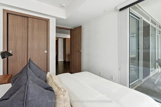 2310 - 19 Bathurst St, Condo with 1 bedrooms, 1 bathrooms and 0 parking in Toronto ON | Image 21