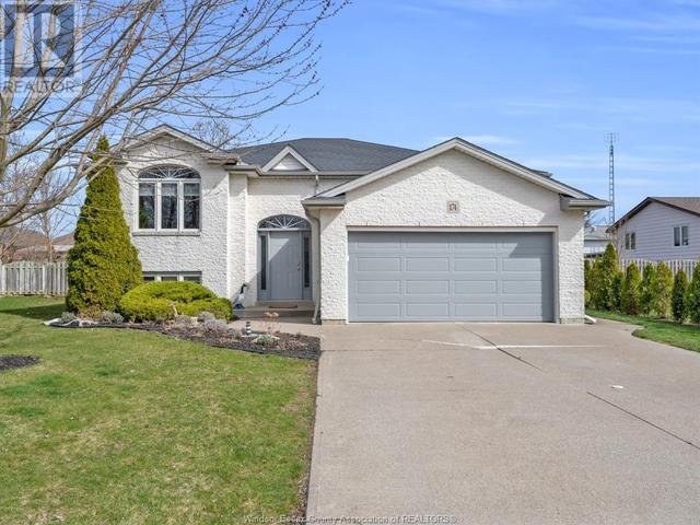 174 Purple Plum Drive, House detached with 3 bedrooms, 2 bathrooms and null parking in Kingsville ON | Image 3