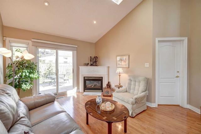 28 - 223 Rebecca St, Townhouse with 2 bedrooms, 4 bathrooms and 2 parking in Oakville ON | Image 39