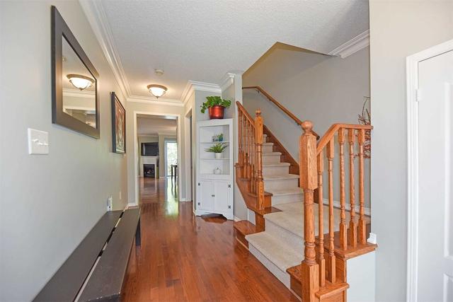 49 Tempo Way, House attached with 3 bedrooms, 3 bathrooms and 2 parking in Whitby ON | Image 19