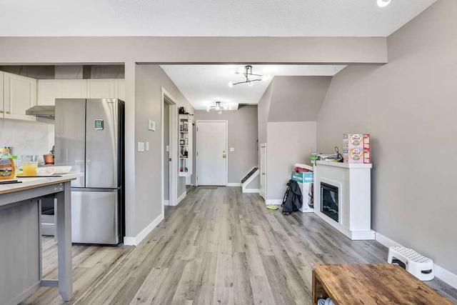 8 - 3707 16 Avenue Se, Condo with 3 bedrooms, 2 bathrooms and 1 parking in Calgary AB | Image 8