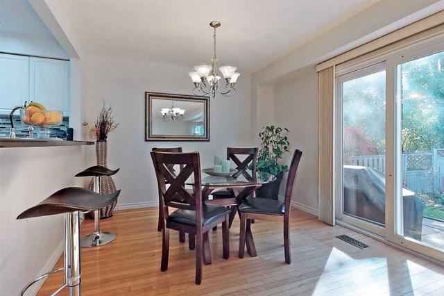 03 - 1580 Lancaster Dr, Condo with 3 bedrooms, 4 bathrooms and 2 parking in Oakville ON | Image 10