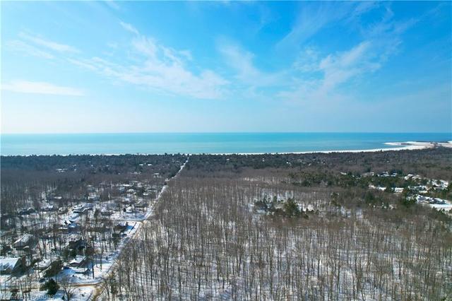 11 Martin Drive, House detached with 3 bedrooms, 2 bathrooms and 8 parking in South Bruce Peninsula ON | Image 14