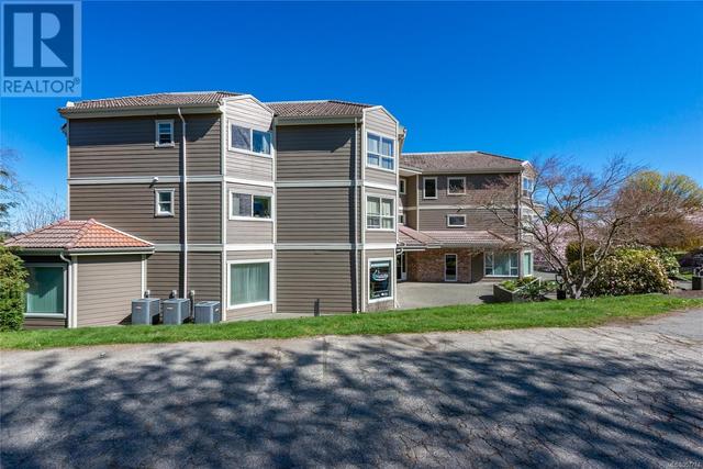 309 - 300 St. Ann's Rd, Condo with 2 bedrooms, 2 bathrooms and 1 parking in Campbell River BC | Image 35
