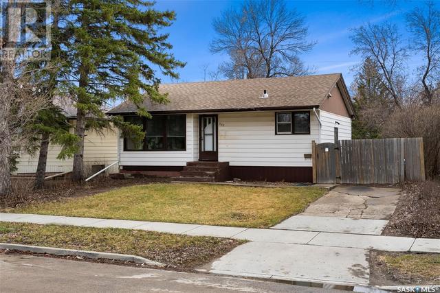 609 Broadway Avenue E, House detached with 3 bedrooms, 1 bathrooms and null parking in Regina SK | Image 35