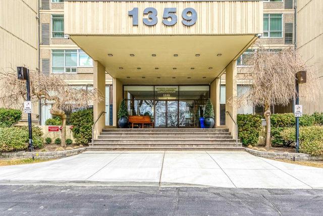 1208 - 1359 White Oaks Blvd, Condo with 3 bedrooms, 2 bathrooms and 1 parking in Oakville ON | Image 12