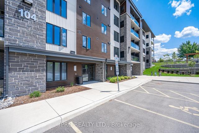 211 - 104 Summit Ridge Dr, Condo with 3 bedrooms, 2 bathrooms and 2 parking in Guelph ON | Image 25