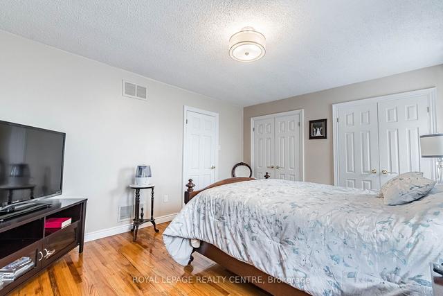 59 Earlsdale Ave, House detached with 3 bedrooms, 2 bathrooms and 3 parking in Toronto ON | Image 7