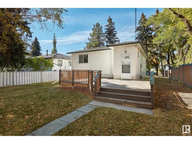 11008 60 Av Nw, House detached with 4 bedrooms, 2 bathrooms and null parking in Edmonton AB | Image 22