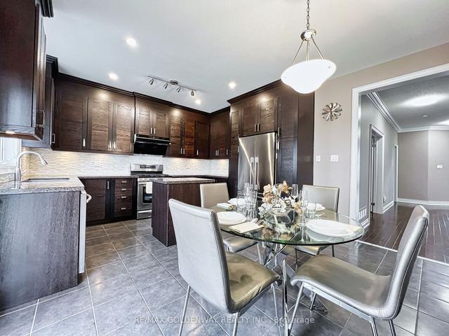 84 Mancini Cres, House detached with 4 bedrooms, 5 bathrooms and 6 parking in Richmond Hill ON | Image 27