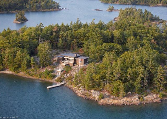 b424 Pt Ruby Island, House detached with 3 bedrooms, 1 bathrooms and null parking in Parry Sound ON | Image 1