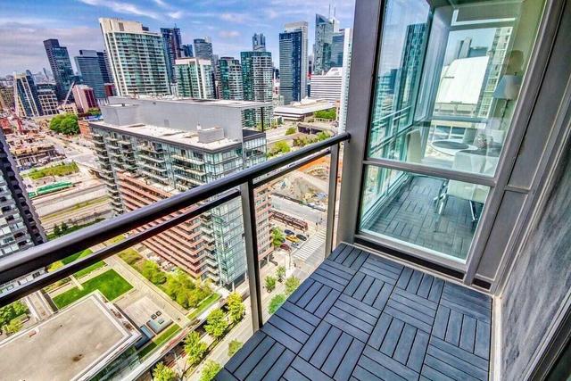 2906 - 15 Fort York Blvd, Condo with 2 bedrooms, 2 bathrooms and 1 parking in Toronto ON | Image 11