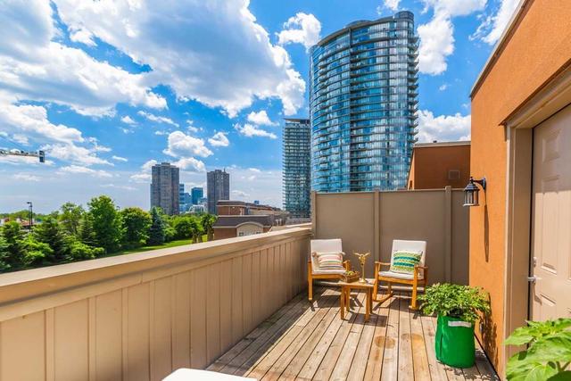 th41 - 93 The Queensway, Townhouse with 2 bedrooms, 2 bathrooms and 1 parking in Toronto ON | Image 17