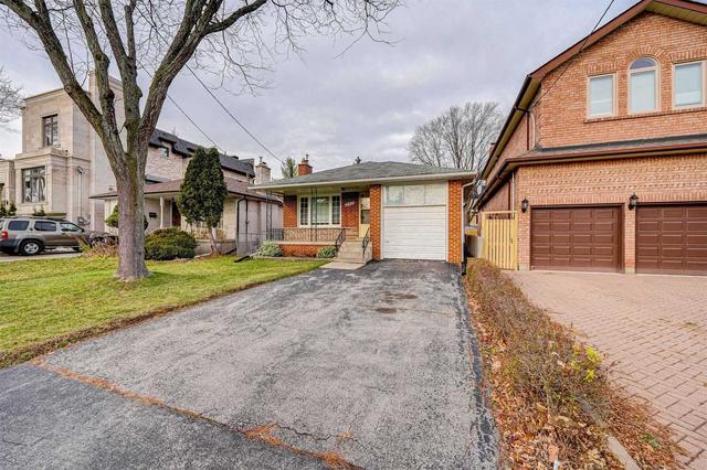 246 Elmwood Ave, House detached with 3 bedrooms, 2 bathrooms and 3 parking in Toronto ON | Image 23