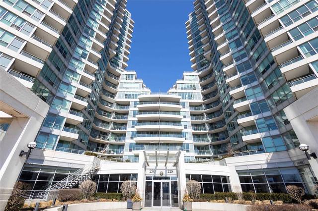 923 - 230 Queens Quay W, Condo with 1 bedrooms, 1 bathrooms and 1 parking in Toronto ON | Image 1