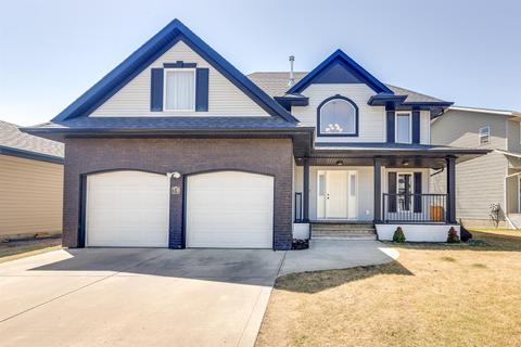 79 Kirton Close, House detached with 4 bedrooms, 3 bathrooms and 4 parking in Red Deer AB | Card Image
