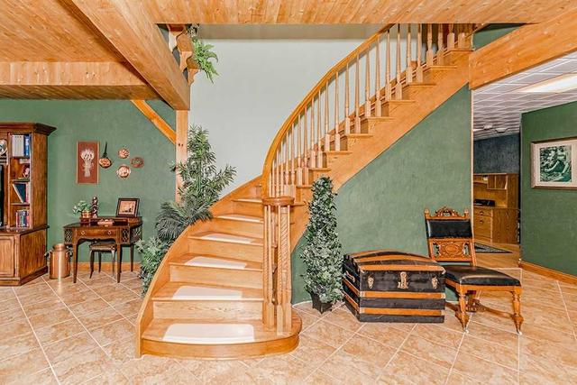 214 Brewster Lake Crt, House detached with 1 bedrooms, 3 bathrooms and 16 parking in Grey Highlands ON | Image 14